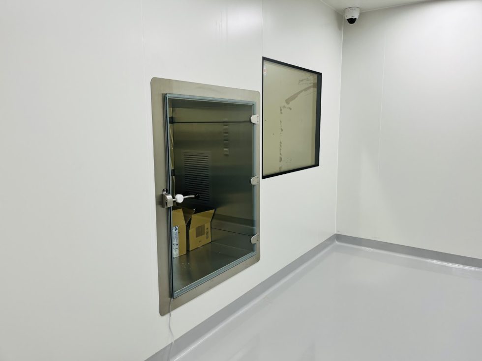 Sealed pass-through unit